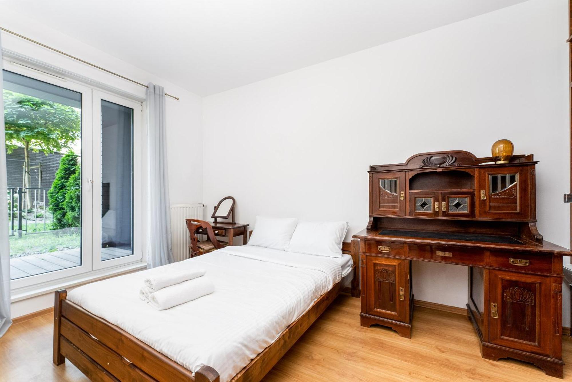 Nadwislanska 11 Apartment With Garden Krakow Ngoại thất bức ảnh