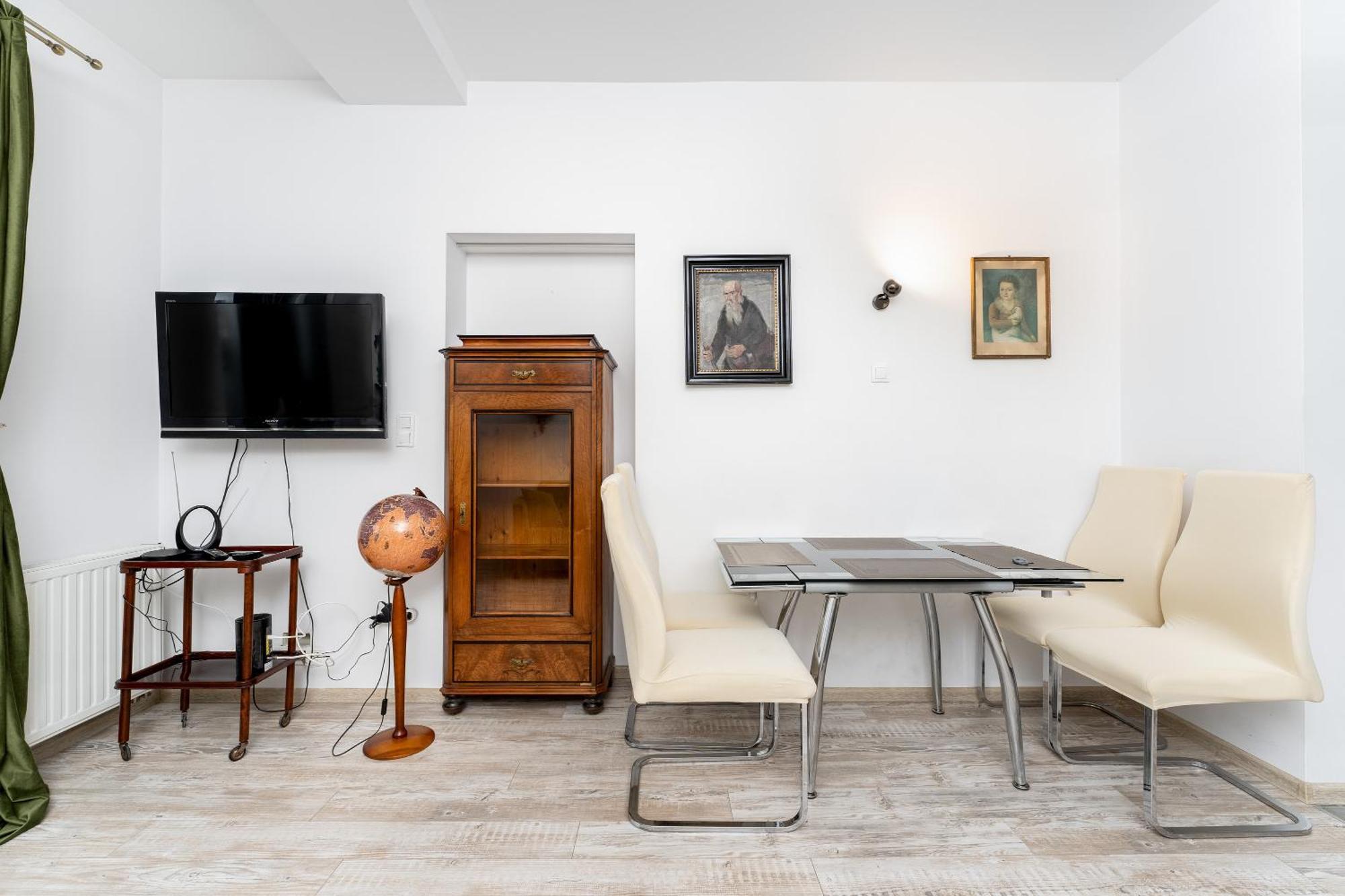 Nadwislanska 11 Apartment With Garden Krakow Ngoại thất bức ảnh