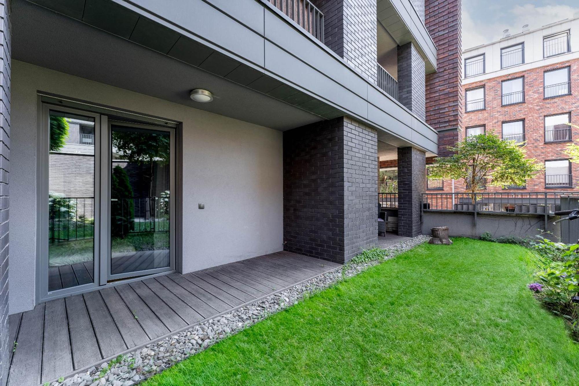 Nadwislanska 11 Apartment With Garden Krakow Ngoại thất bức ảnh
